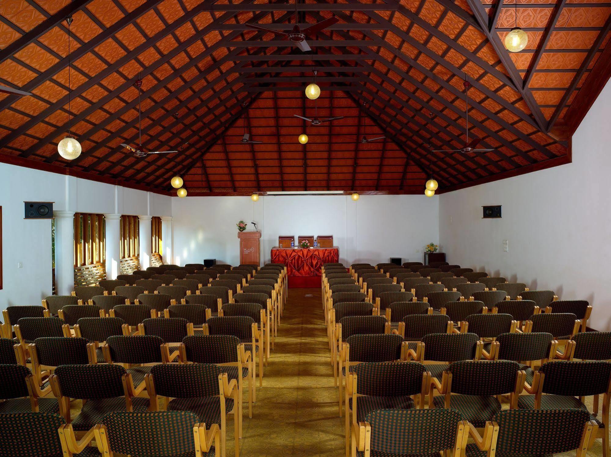 Hotel Elephant Court Thekkady Exterior foto